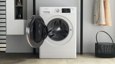 Whirlpool vaskemaskin/tørketrommel FFWDD 1176258 BCV EE (11/7 kg)