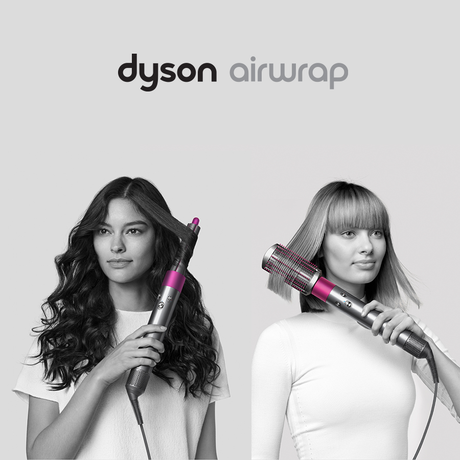 To kvinner som bruker Dyson Airwrap-styler