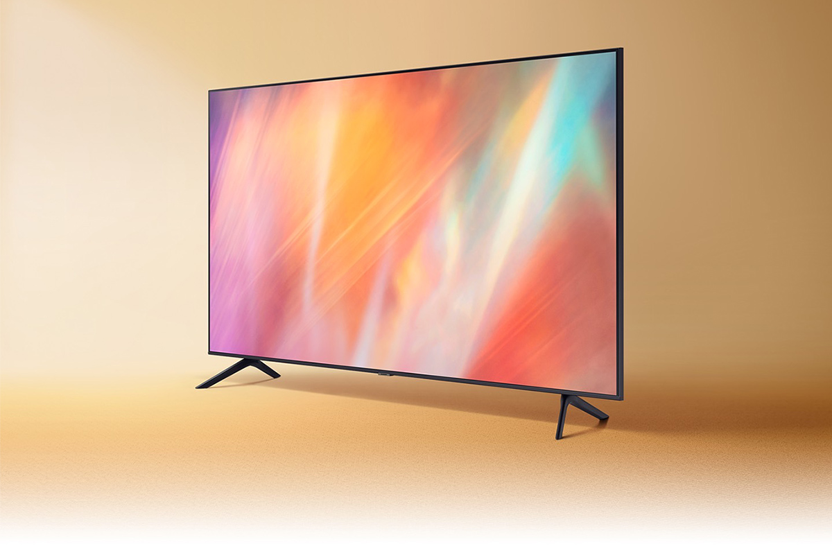 Samsung-TV-AU7175 på TV-fot