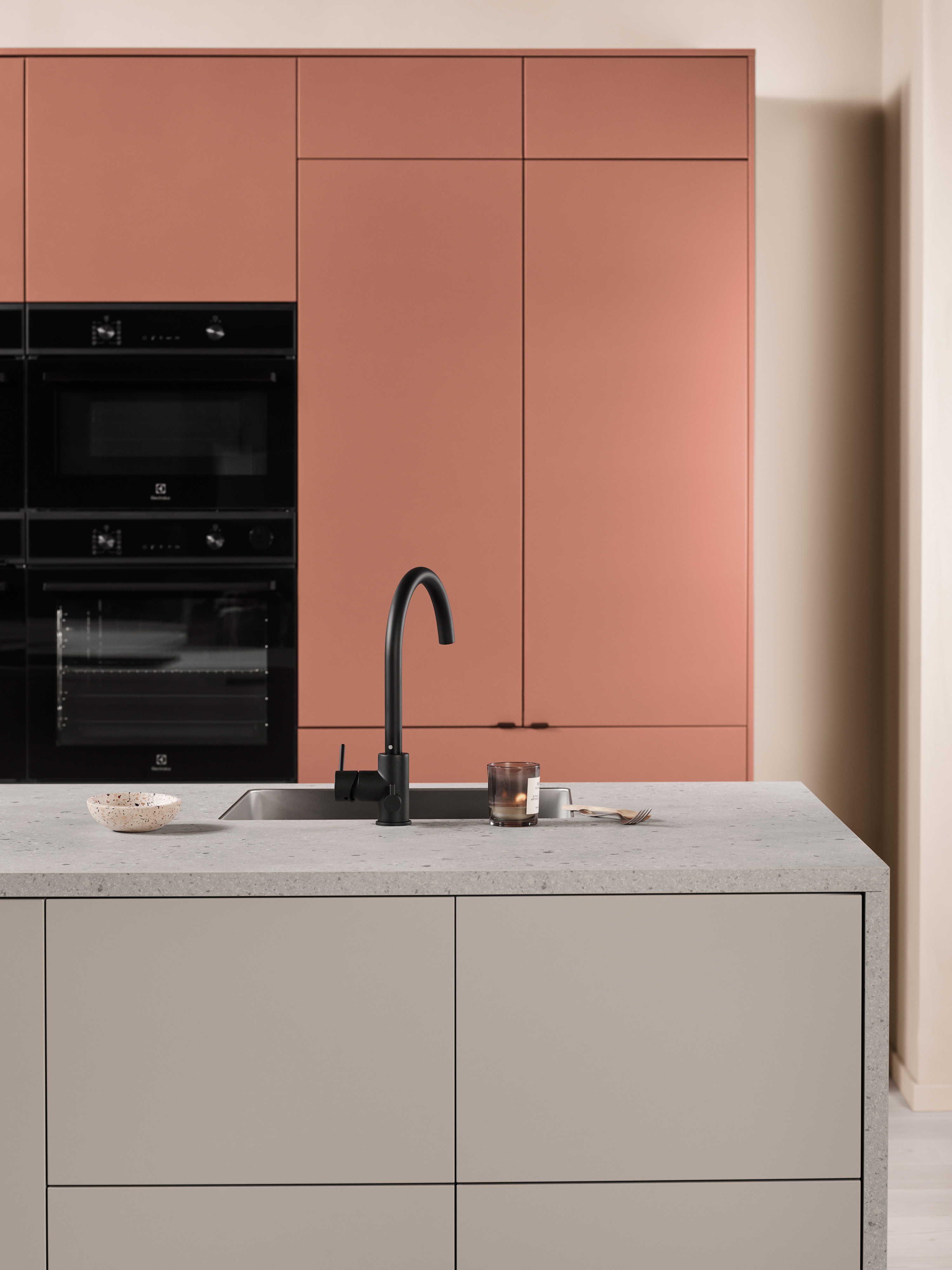 Epoq kitchen without handles - Epoq Trend kitchen red clay and grey