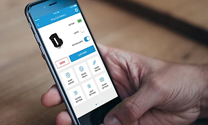 app for overvåkningskamera brukt på smarttelefon