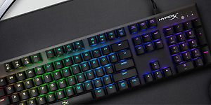 RGB-belyst HyperX gamingtastatur