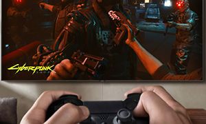 TV-Samsung Neo QLED-gaming-person spiller spill