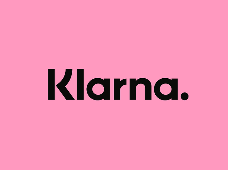 Klarna logo på rosa bakgrunn