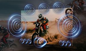 Samsung Super Neo QLED - TV med motorsykkel