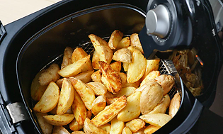 Potetbåter i en airfryer