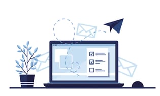 illustrasjon laptop på skrivebord med ikon av e-post som sendes