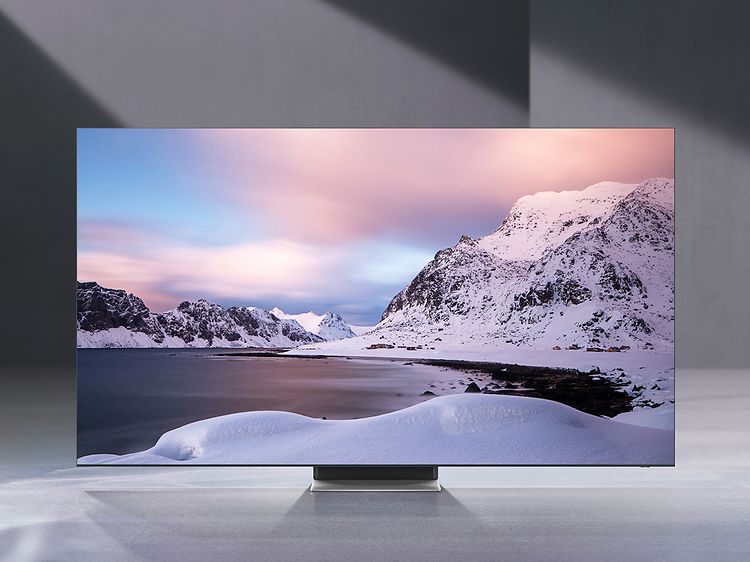 Samsung-TV-QN900A- Fjell og vann