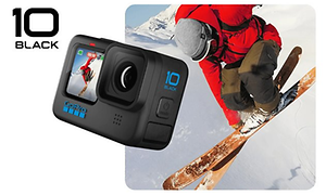 GoPro Hero 10 Black foran en skiløper som hopper