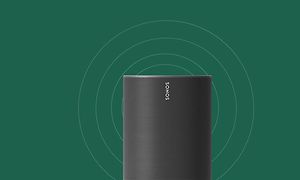 Sonos Move høyttaler på grønn bakgrunn