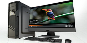 amd ryzen prosessor stasjonær pc i svart med skjerm tastatur og mus