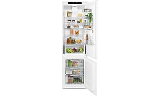 Integrated fridge & freezer from Electrolux