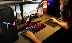 Asus ROG - En gamer spiller PUBG