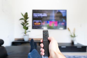 Fjernkontroll og TV