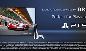 TV med Gran Turismo og PS5-konsoll