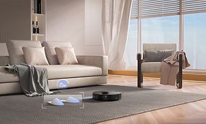 Roborock Max V Ultra robotstøvsuger i en stue