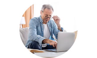 CS -Support- Old man writing on a laptop