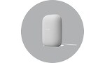 Rundt grått bilde av en Google Nest Audio