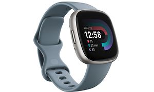 Produktbilde av Fitbit Versa 4 Waterfall blue platinum