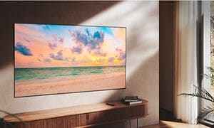 Samsung Neo QLED tv som er veggfestet i stue