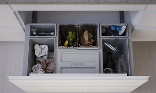 Epoq - trash - White cabinet