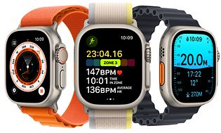 Tre Apple Watch Ultra med forskjellige treningsfunksjoner på skjermen