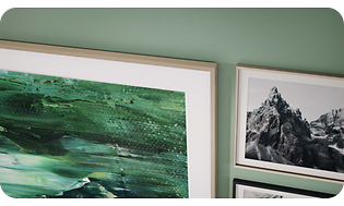 Samsung The Frame TV på vegg