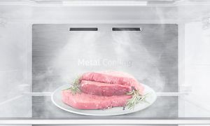 Samsung RZ32C7BB6WW fryser fra innsiden og jevnere temperatur med Metal Cooling