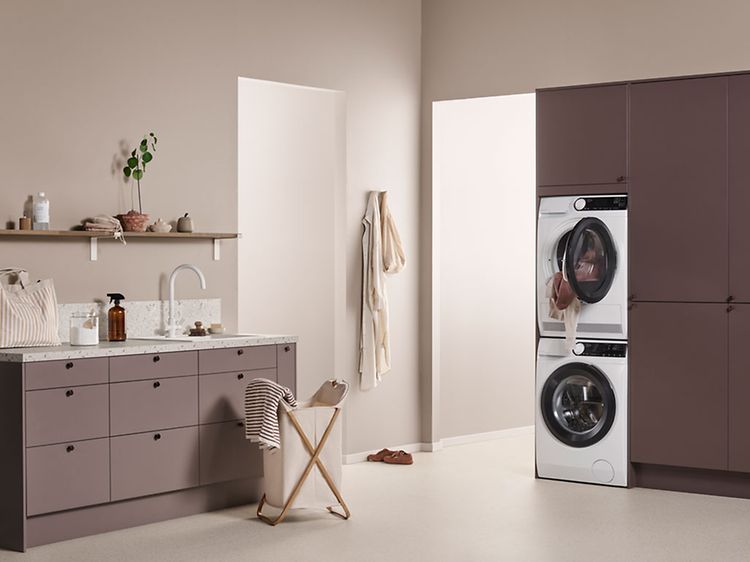EPOQ - Vaskerom - Epoq beige vaskerom med integrert vaskemaskin og tørketrommel