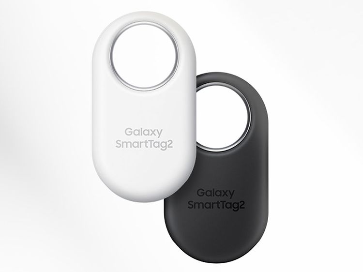 Sort og hvit Samsung SmartTag2 med en hvit bakgrunn