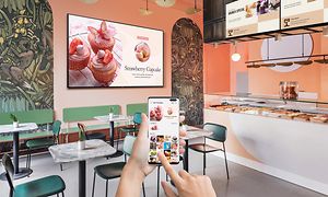 Samsung Business TV styres via app på smarttelefon